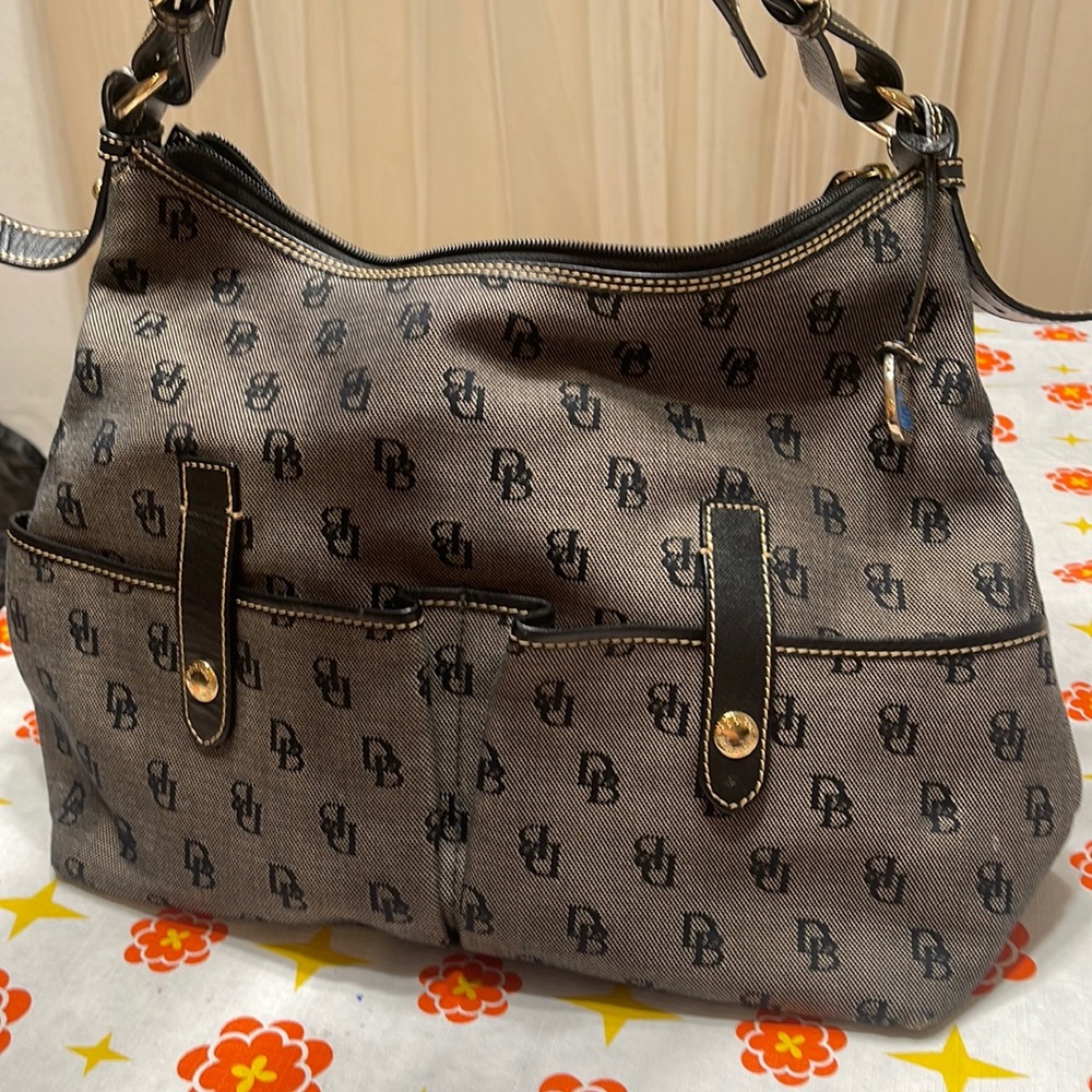 Dooney & Bourke Bag